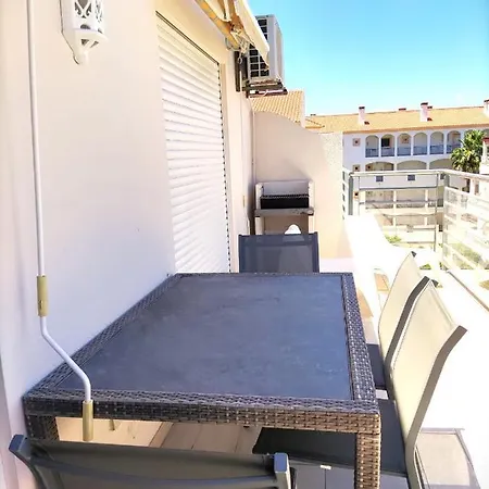 Ritta's House アパート